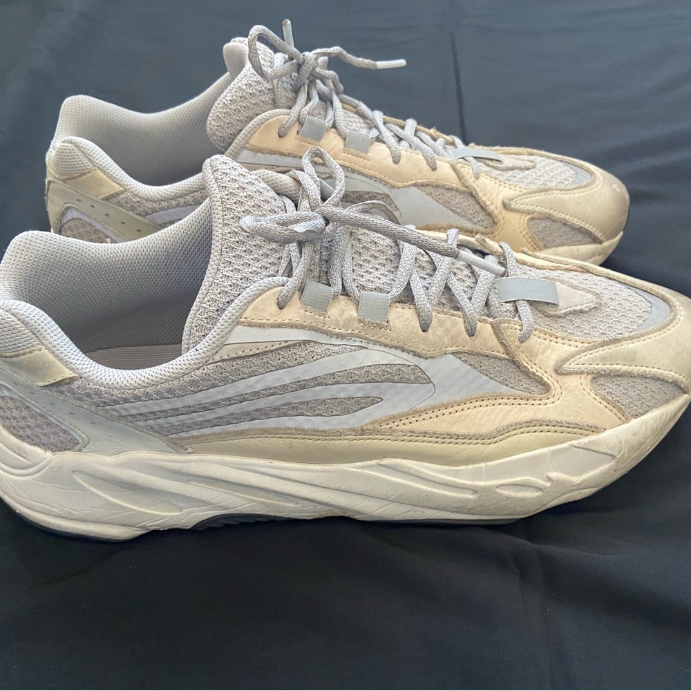Yeezy 750 V2 Cream Size 14